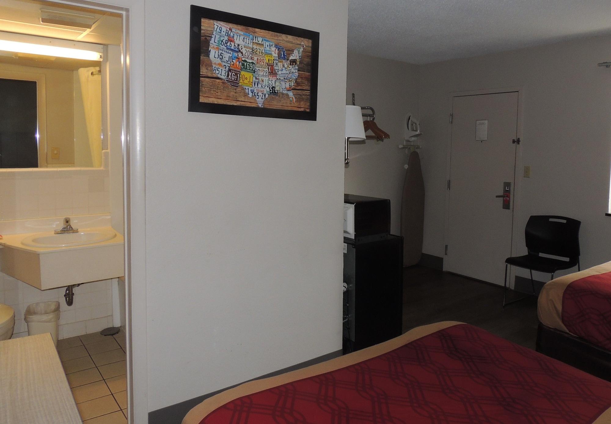 Econo Lodge Dewitt I-90 Ngoại thất bức ảnh