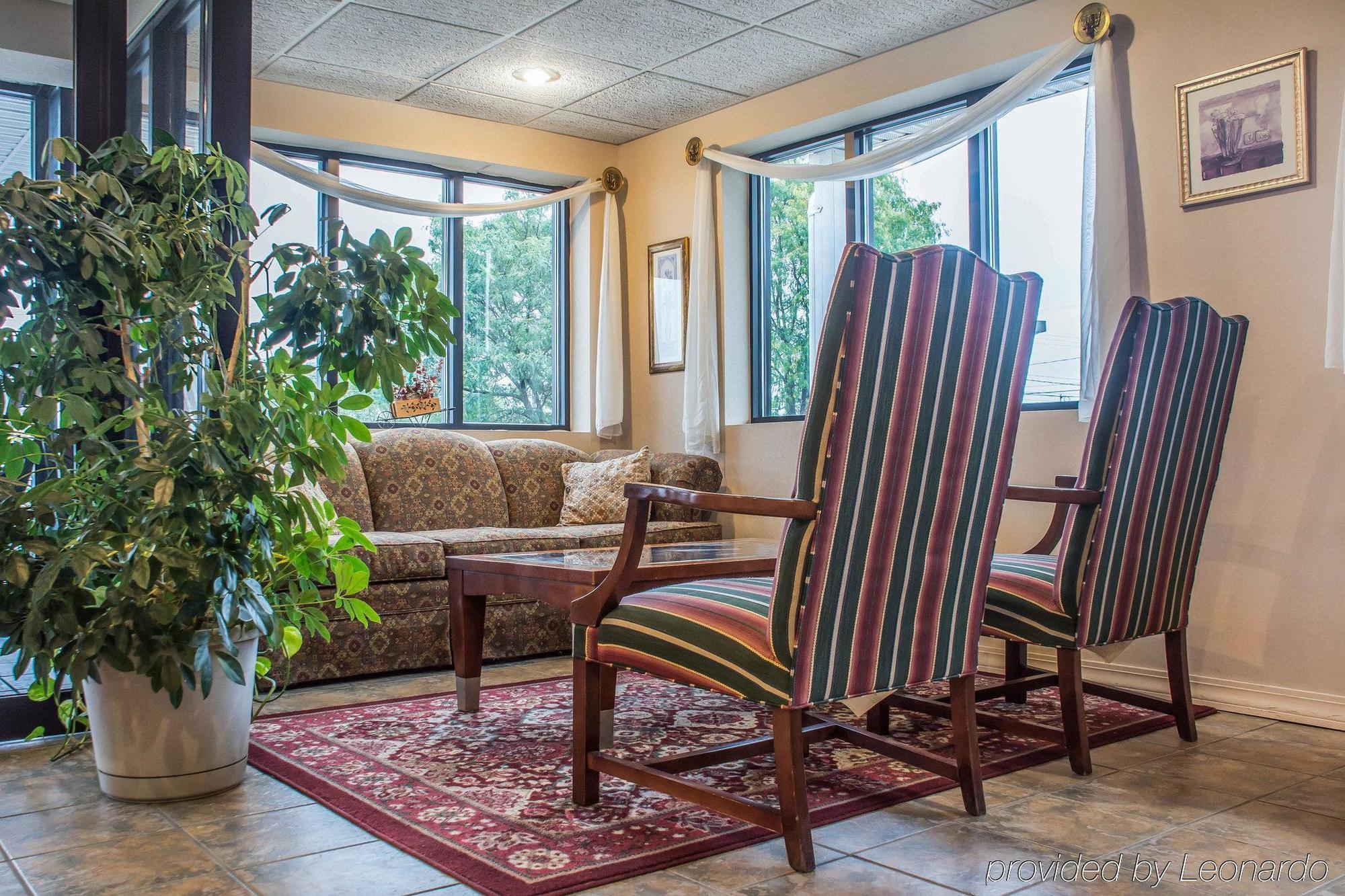 Econo Lodge Dewitt I-90 Ngoại thất bức ảnh
